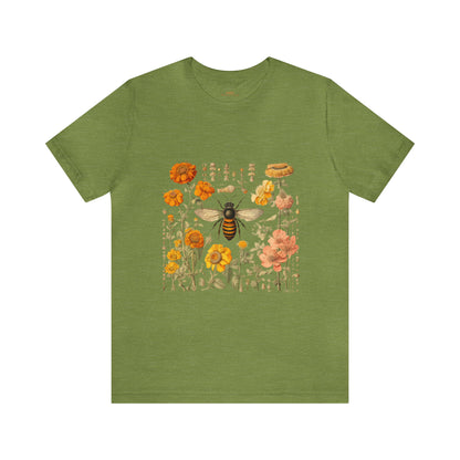 Cottagecore Clothing, Botanical Floral Bee Boho Y2k Crew Neck T-Shirt